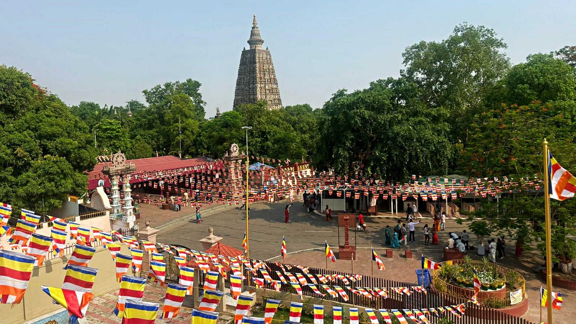 Bodh Gaya: 2568th Buddha Jayanti will be celebrated on 23 May, see fascinating pictures of Mahabodhi Temple