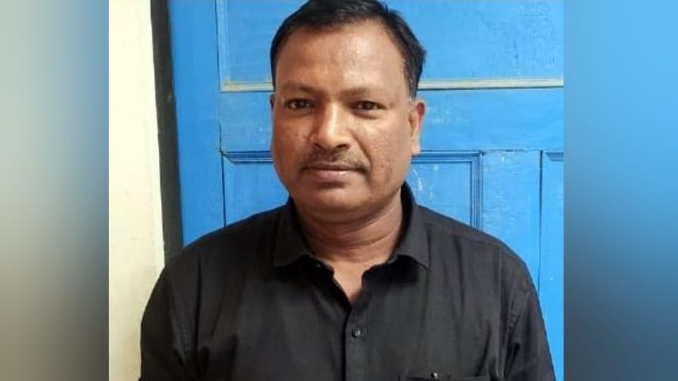 Daughter Killed VDO Father in Kannauj Teenager accused of murder had ordered chloroform online