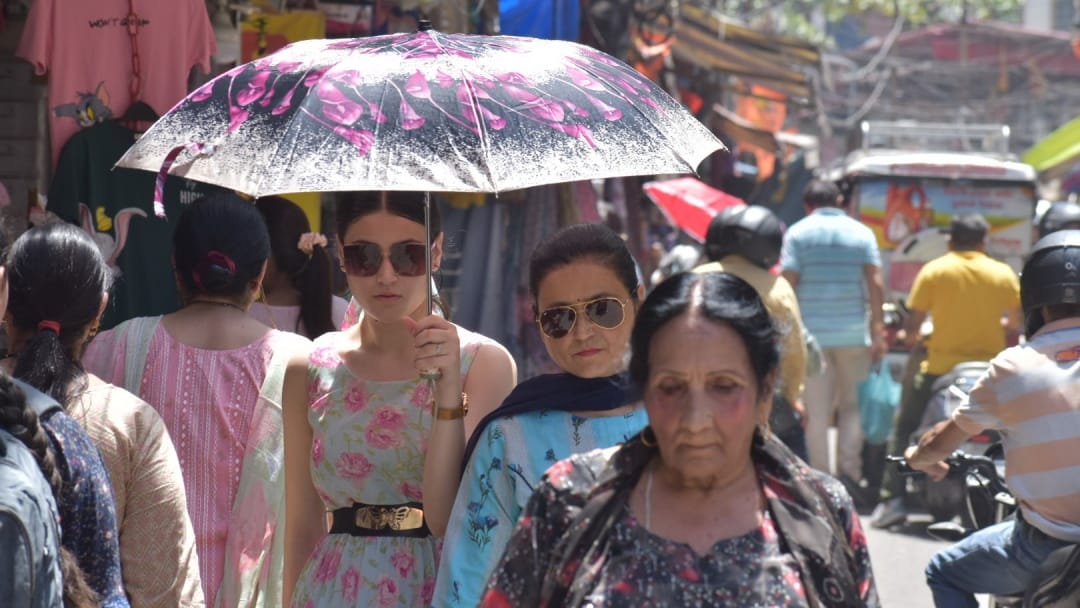 jammu kashmir Weather Forecast Today Mausam Ki Jankari temperature 41 crosse in jammu