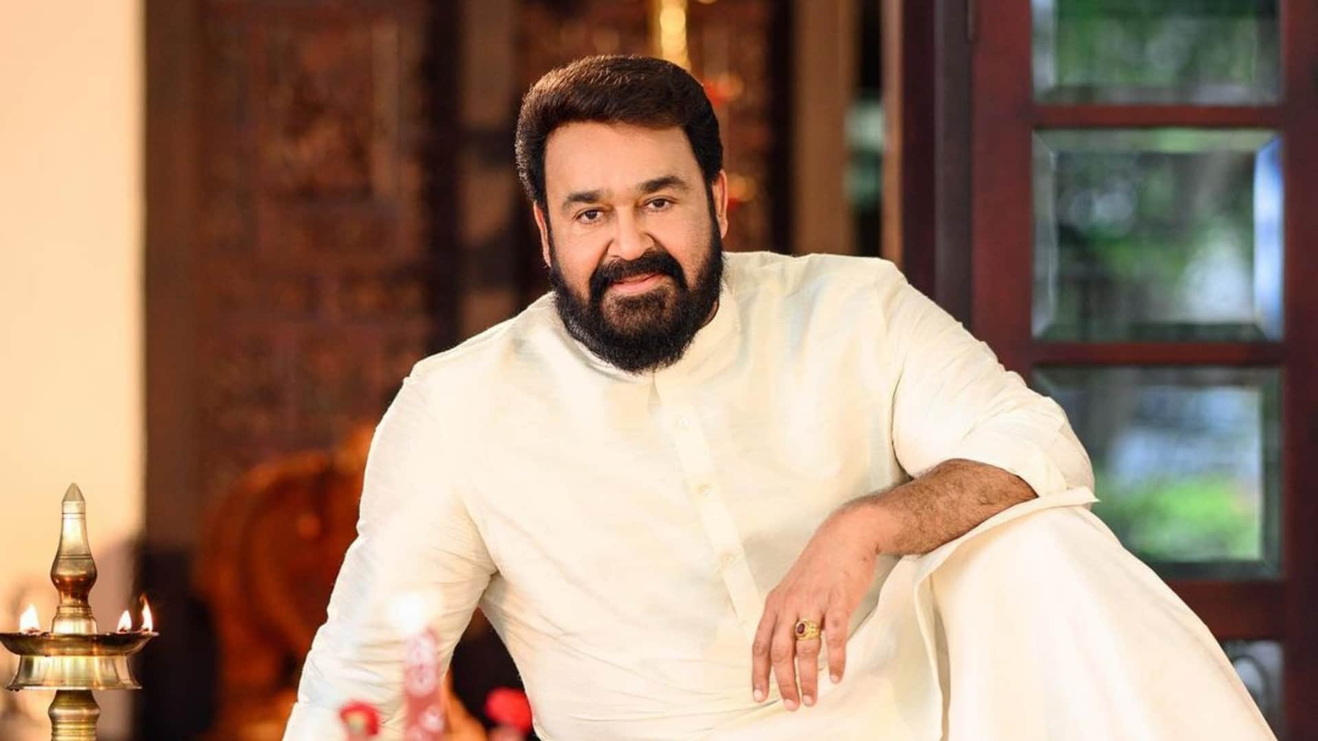 Tamil Actor Vijay Personally called mohanlal for zilla Reveals Superstar in Recent Event Read details Inside