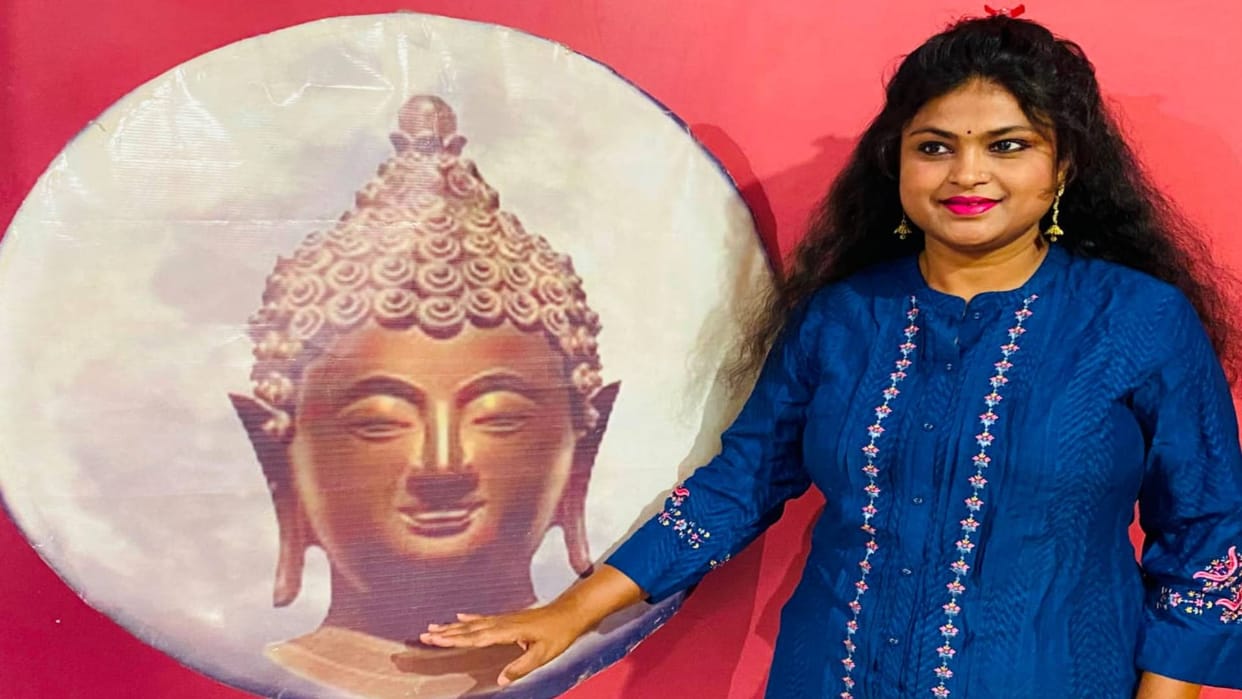 Buddha Purnima 2024 Science broadcaster Sarika Gharu told moon of Vaishakhi Purnima will be called flower moon