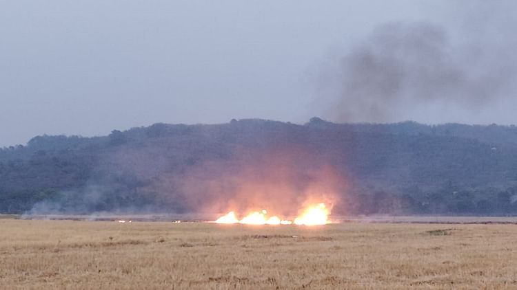 Alert: Burning Of Stubble In Pakistan Increases The Danger Of Pollution – Amar Ujala Hindi News Live