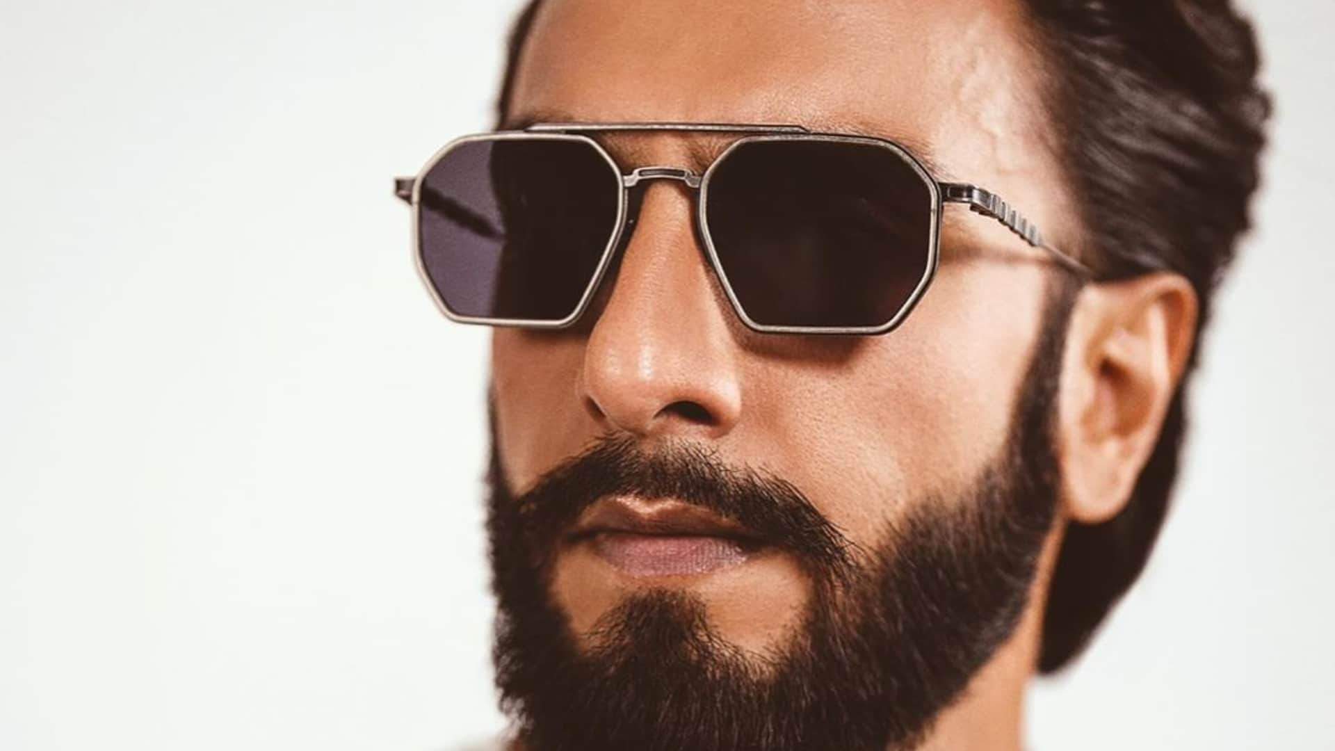 Bollywood Celebs Job Before Came Into Industry Ranveer Singh Akshay Kumar Sonakshi Sinha Taapsee Pannu