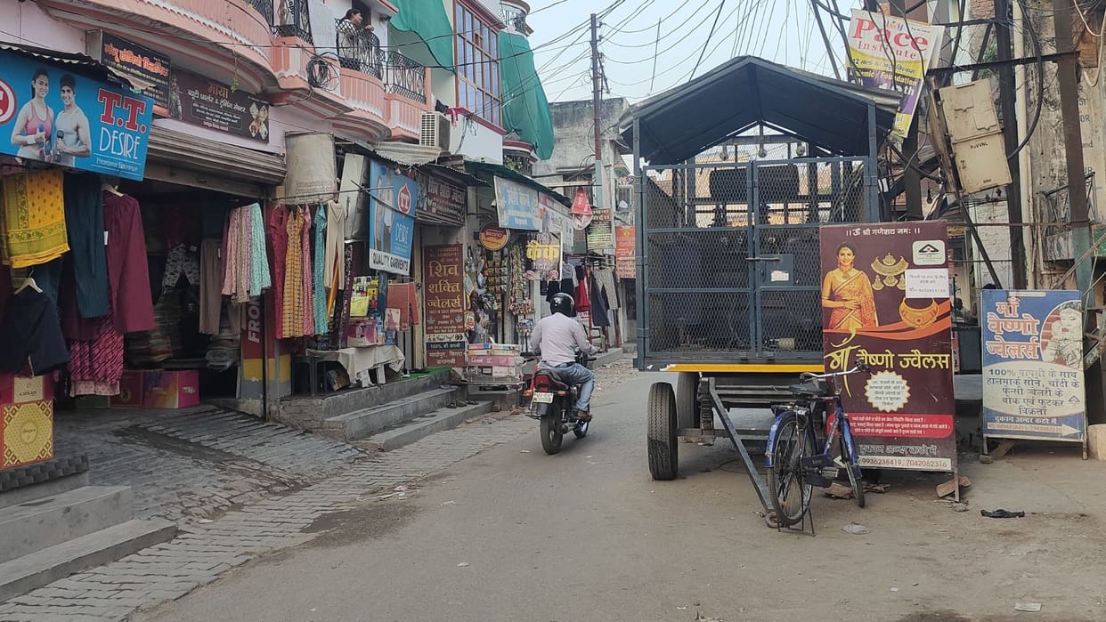 Tripping and power failure in varanasi city many areas depend on trolley transformers