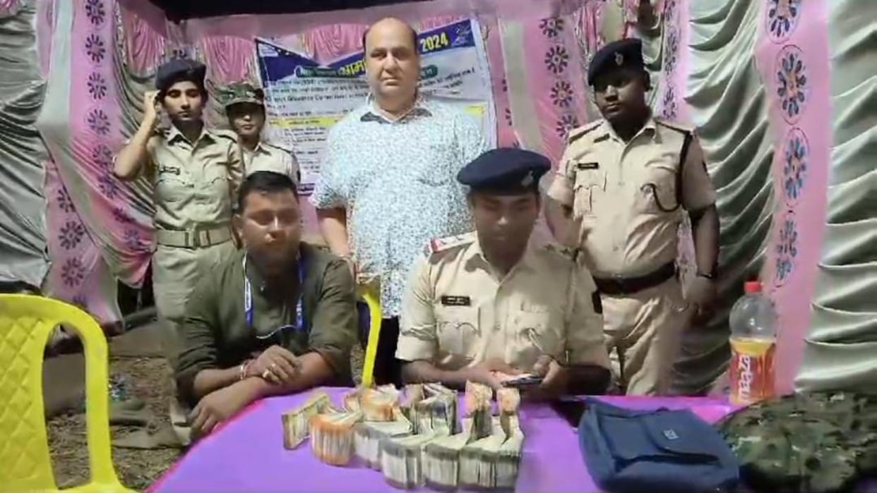 Sasaram: 7.3 lakh rupees seized during vehicle checking from different places during Lok Sabha elections