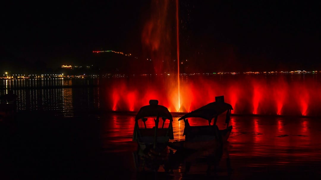 tourism in jammu kashmir Work From Hills trend increase in Professionals in Jammu Kashmir