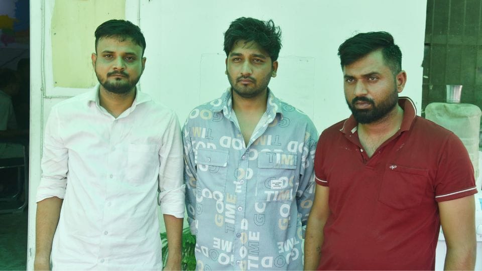 Police arrested three accused of fraud in Ghaziabad