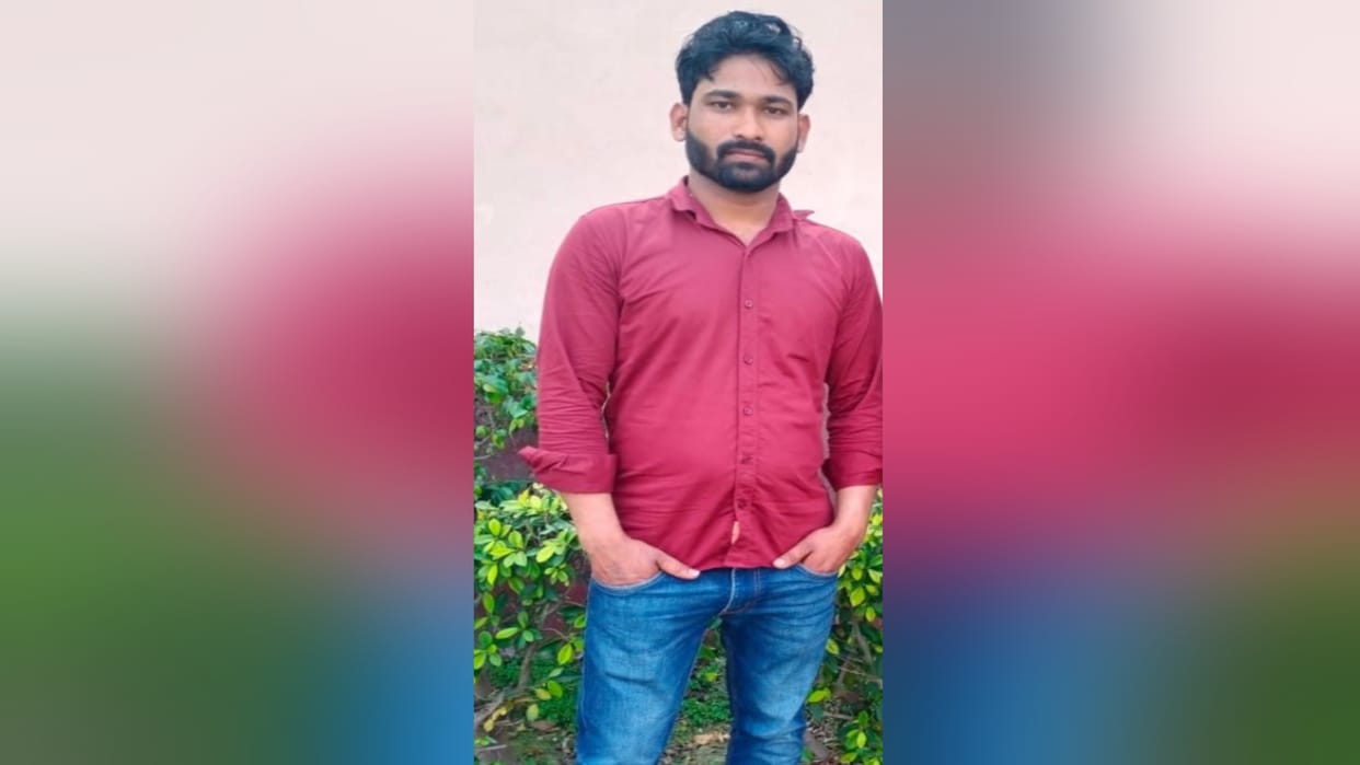 A youth has died and two injured in road accident in Baghpat