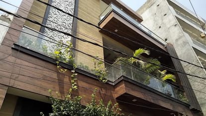 Breaking: After being scolded by the principal, the student committed suicide by hanging herself at home