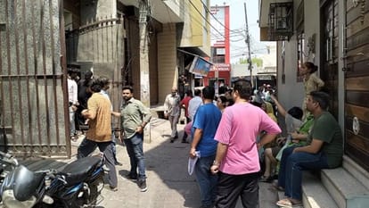 Breaking: After being scolded by the principal, the student committed suicide by hanging herself at home