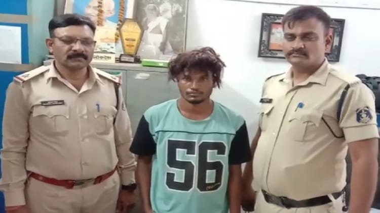 नशेड़ी बेटा ही निकला पिता का हत्यारा: रायपुर में घरेलू विवाद को लेकर घोंपा चाकू; मौके पर हुई मौत, गिरफ्तार