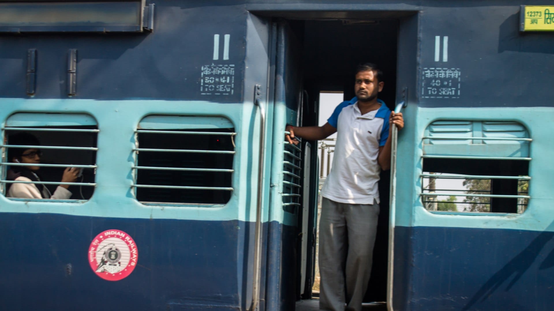 Indian Railways: Indian Railway Irctc Rule Of Lower Birth For Senior Citizens And Women In India