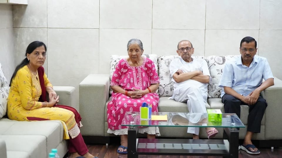 Arvind Kejriwal's parents interrogated in Swati Maliwal case Bibhav Kumar appears in court