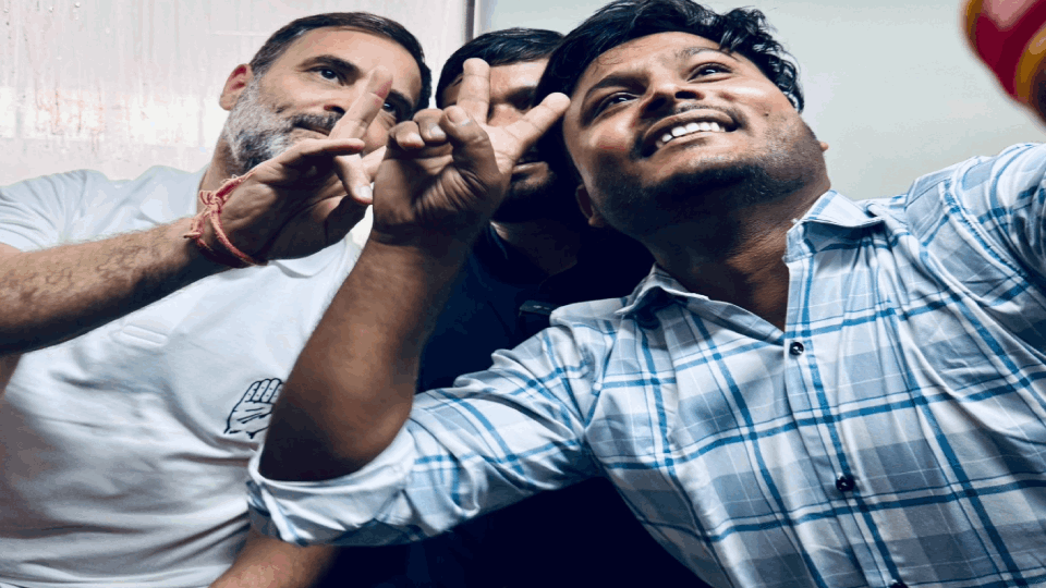 Rahul Gandhi traveled in Delhi Metro before voting