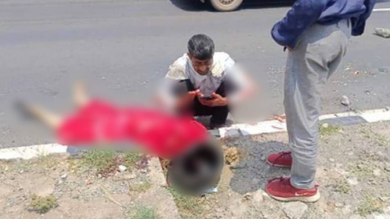 Woman dies due to collision with truck in Mandsaur dead body lying on road neither police nor ambulance came
