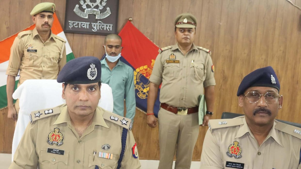 Etawah: Angered by her dress, sister was murdered