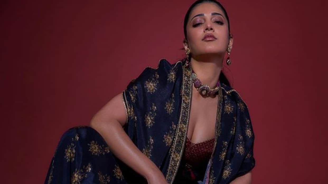Why does Shruti Hassan always wear dark and dull color clothes She also revealed about dating and marriage