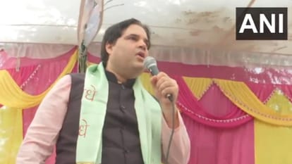 सुल्तानपुर में वरुण गांधी।