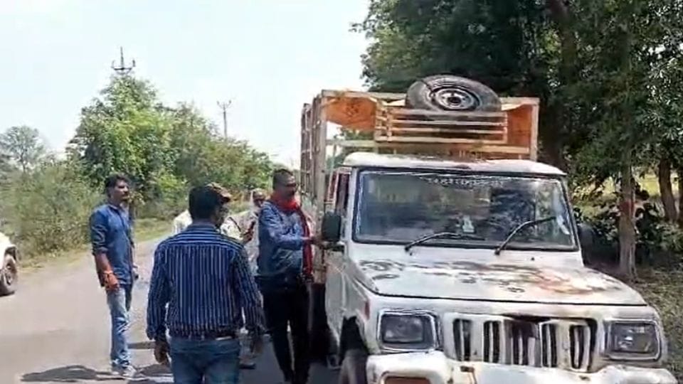 Police administration collected fine of Rs 90 thousand from 130 goods vehicle owners  in Kabirdham