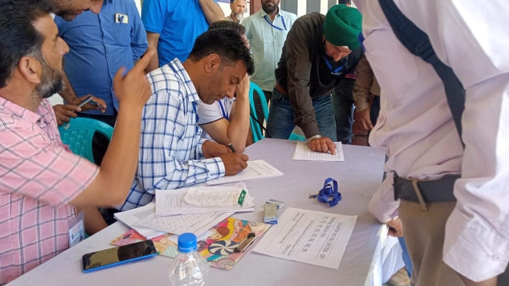 Anantnag Rajouri Lok Sabha election : More than 18 lakh voters to decide the fate of 20 candidates