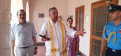 Governor of Nagaland offers prayer to Ramlala in Ayodhya.