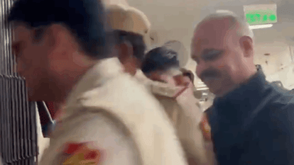 बिभव कुमार