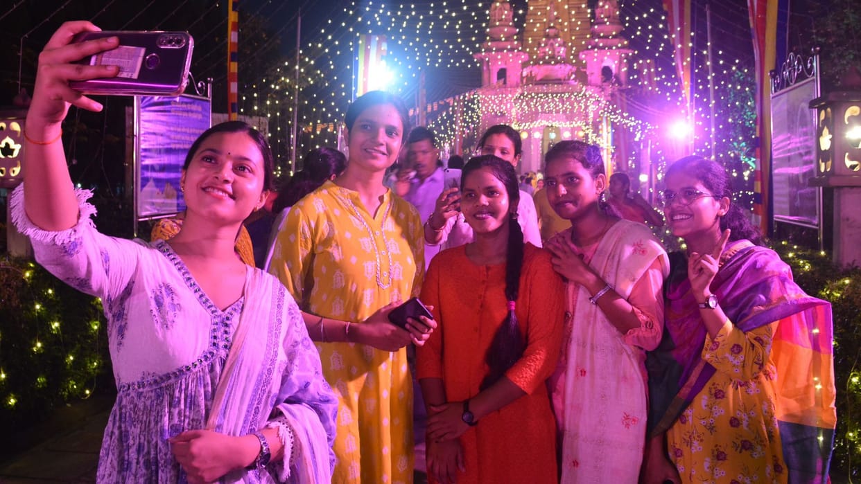 Buddha Purnima Mahaparinirvana and attainment of enlightenment also took place on Vaishakh Purnima