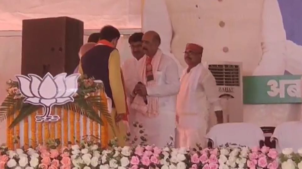 MP Dr. Ramapati Ram Tripathi angry over not getting chair on stage in Deoria