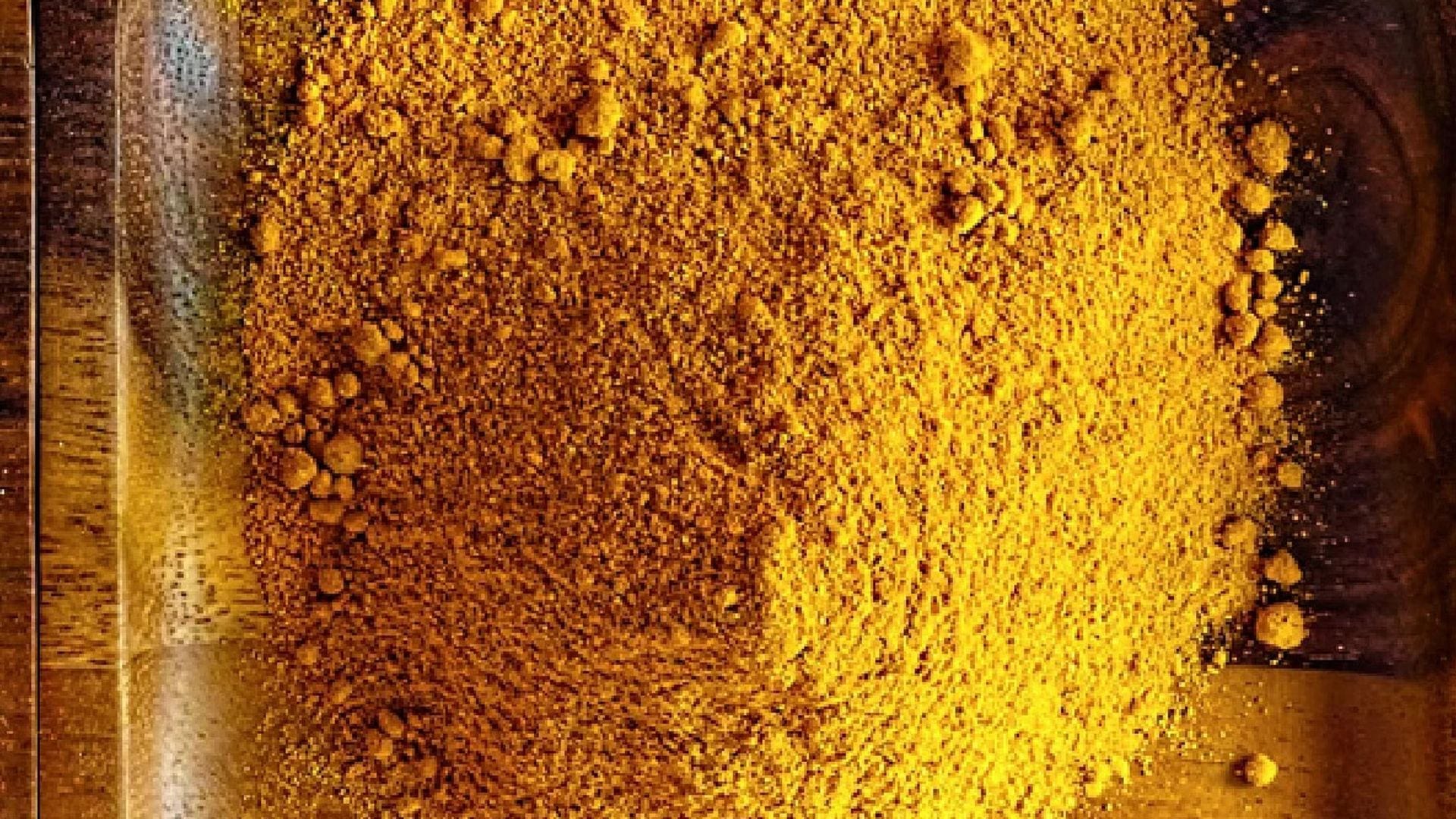 how to make home made Honey Face Mask For Glowing Skin