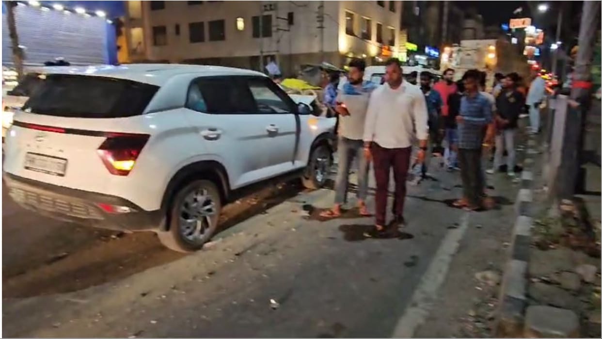 Panipat: Police patrolling team's car hit by a car coming from behind