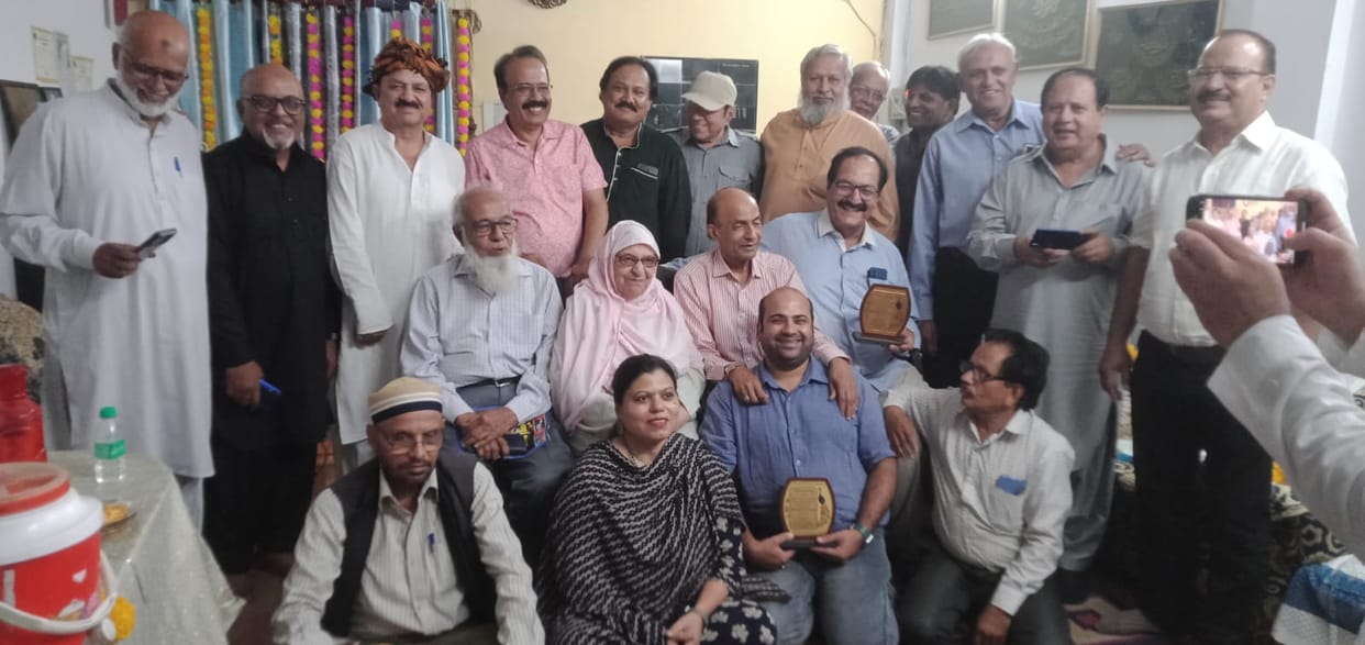 We become historians, we are not able to become historians, discussion on history in Bhopal