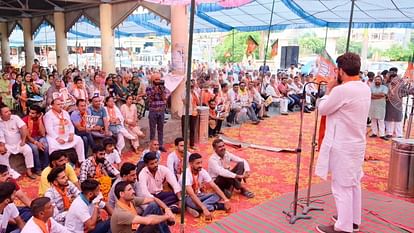 Public meeting of Union Minister Anurag Thakur in Shri Nayanadevi ji assembly constituency