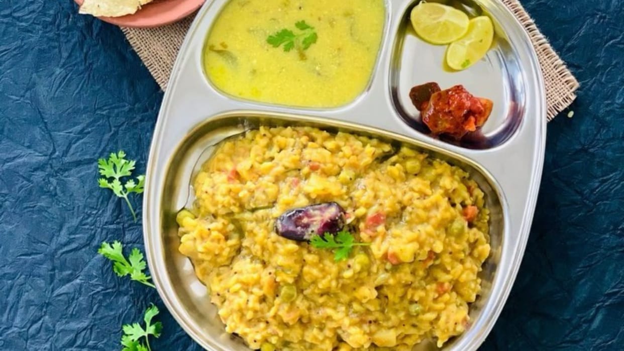 Lunch Recipe how to make masala khichdi at home masala khichdi recipe in hindi