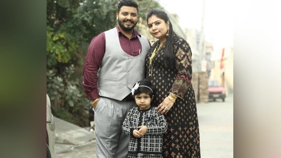 Couple committed suicide along with their two daughters in Firozpur