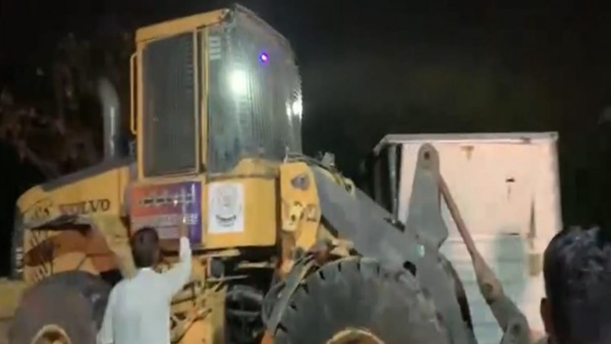 Pakistan: Bulldozer ran on Imran Khan's party office, party president got angry, said- dignity has been defile