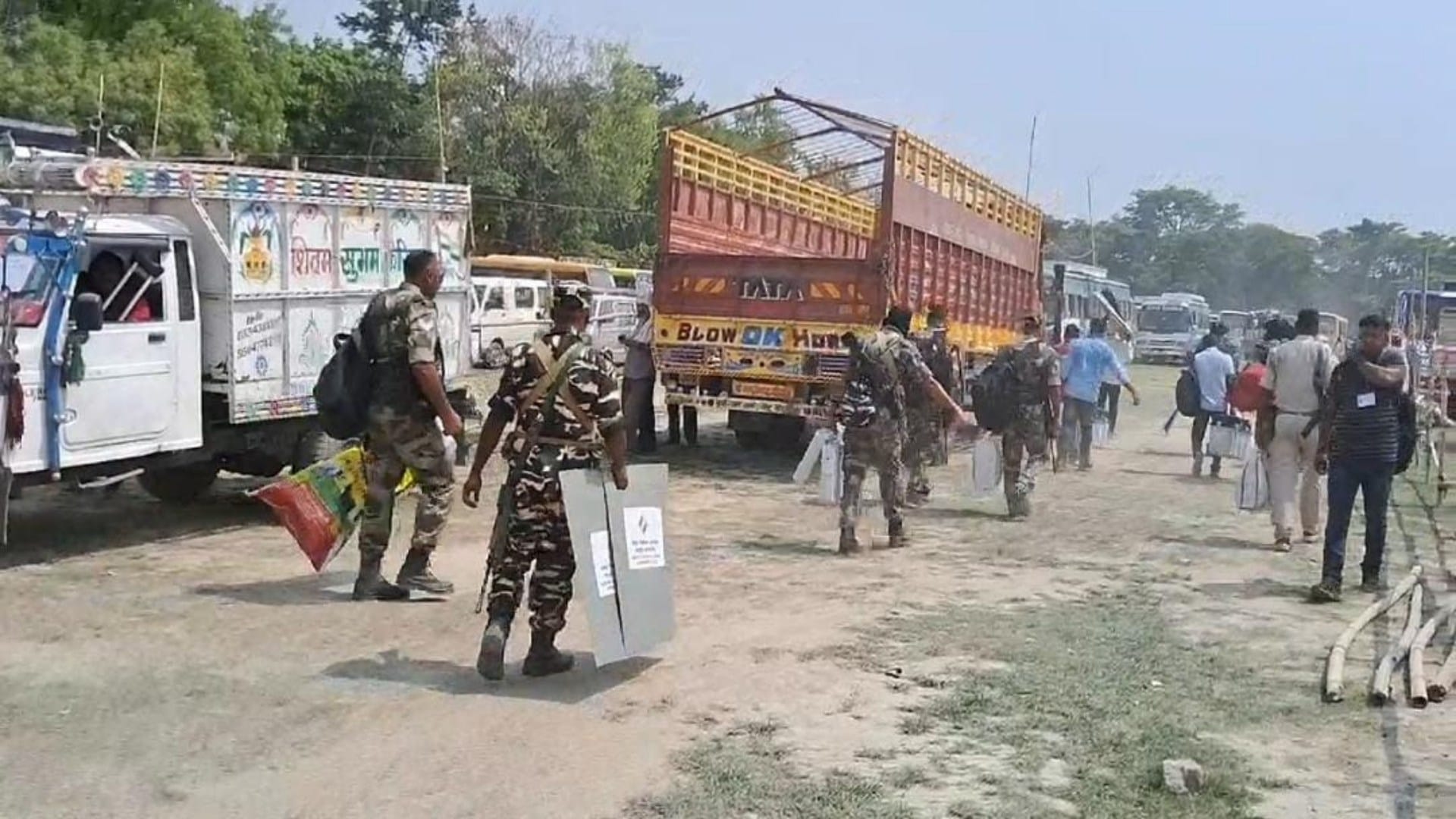 Vaishali Lok Sabha: Polling personnel left for 1942 polling stations for the sixth phase of voting