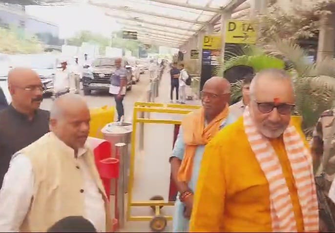 केंद्रीय मंत्री और बेगूसराय के सांसद गिरिराज सिंह।