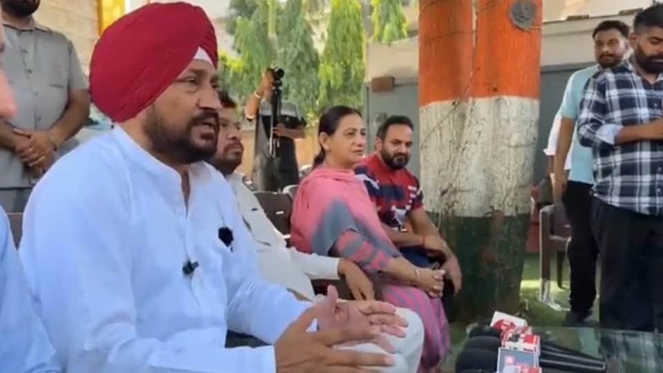 चरणजीत चन्नी ने बुलाई बैठक