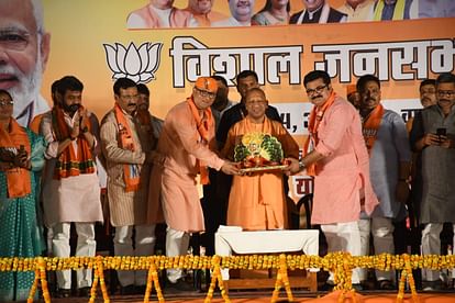 Lok Sabha Election 2024 Cm Yogi Adityanath Public Meeting In Kashi For Pm  Modi - Amar Ujala Hindi News Live - Cm Yogi In Varanasi:सीएम योगी बोले, Up  में माफिया मिट्टी में