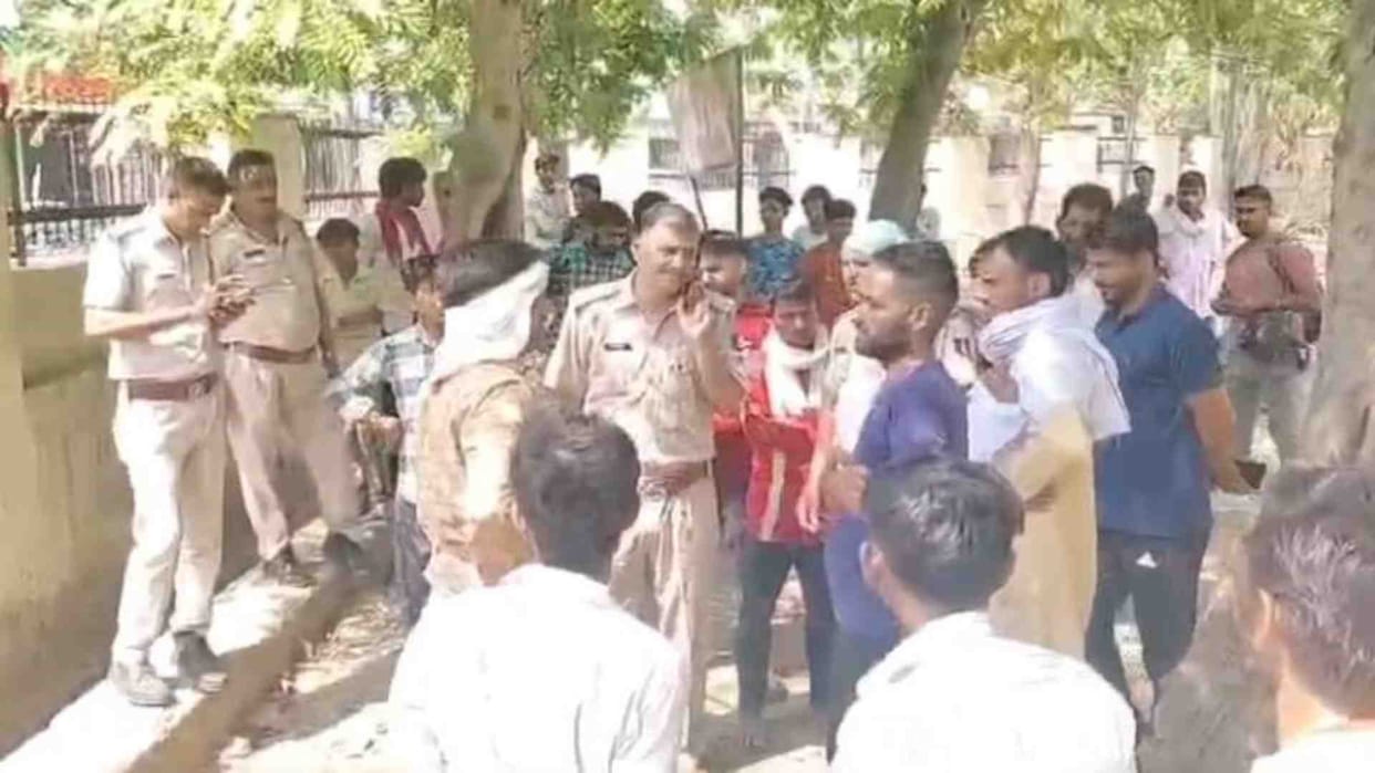 Alwar News: Dead body of youth found in drain outside Zanana Hospital