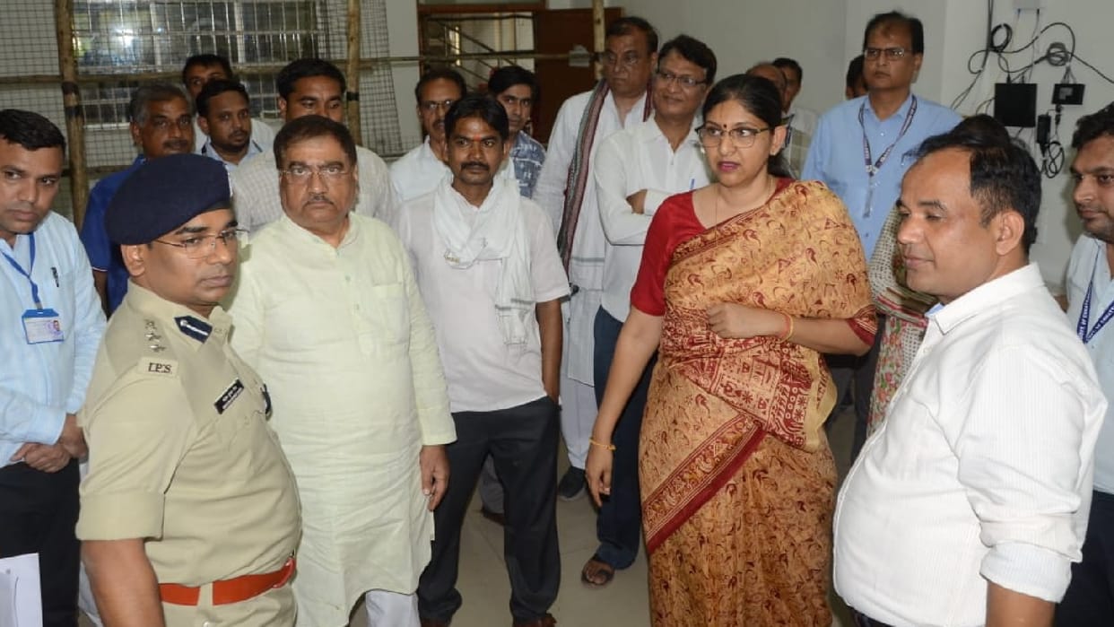 Raipur: Chief Electoral Officer took stock of preparations for counting of votes