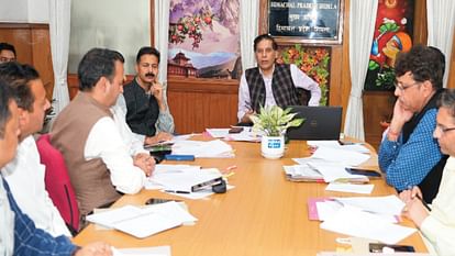 Public Works Department will build 200 km of roads from plastic waste in the state