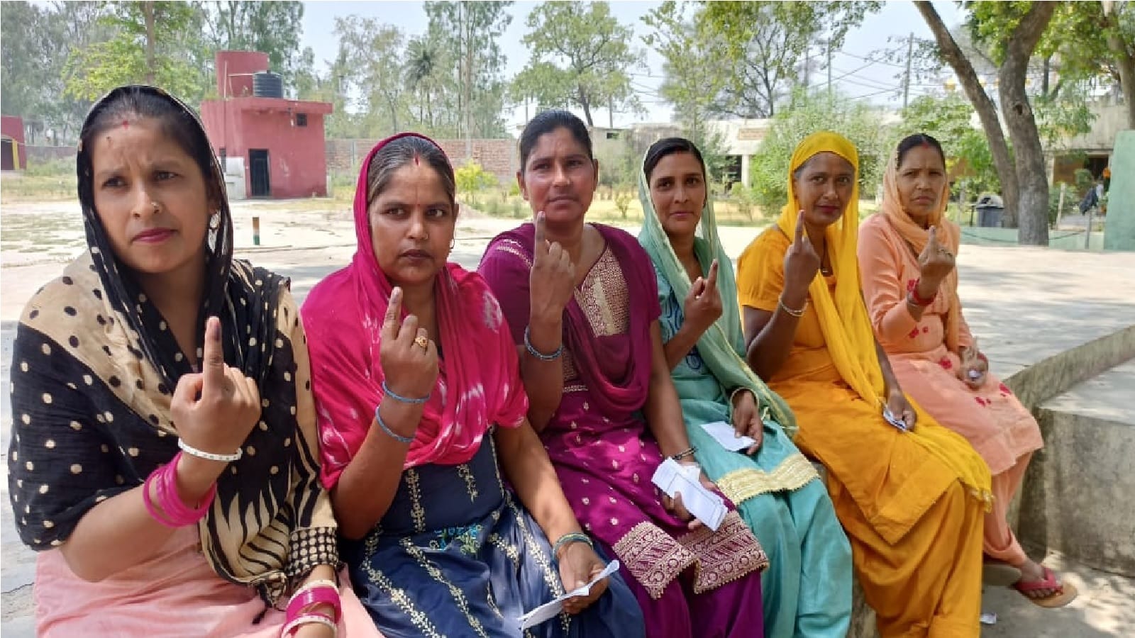 Haryana Lok Sabha Election Phase 6th Voting, World Women Boxers Neetu Ghanghas and Sakshi cast their votes