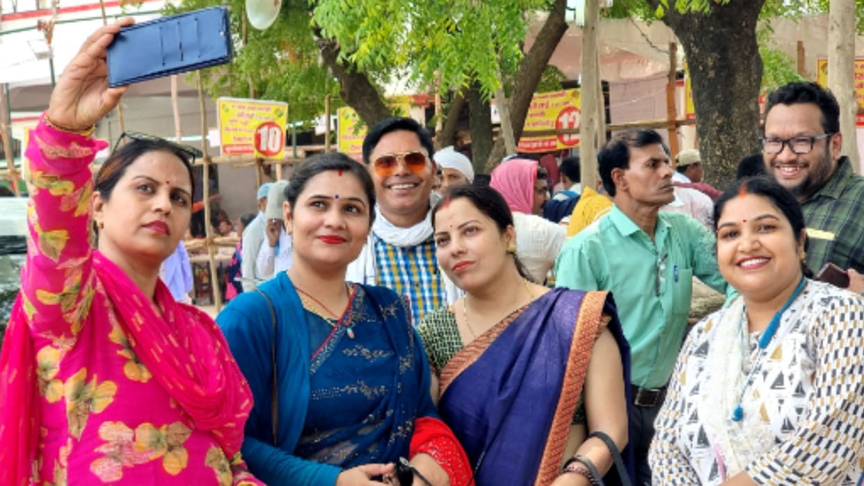 Lok Sabha Election 2024 Sixth phase 5 seats 52 candidates in jaunpur azamgarh and bhadohi