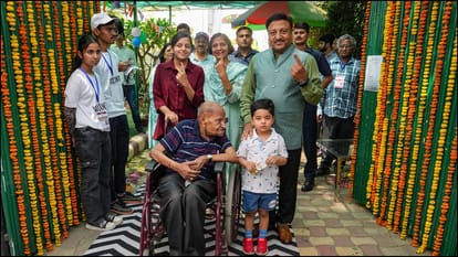 Lok Sabha Polls sixth phase voting election photos story news in hindi