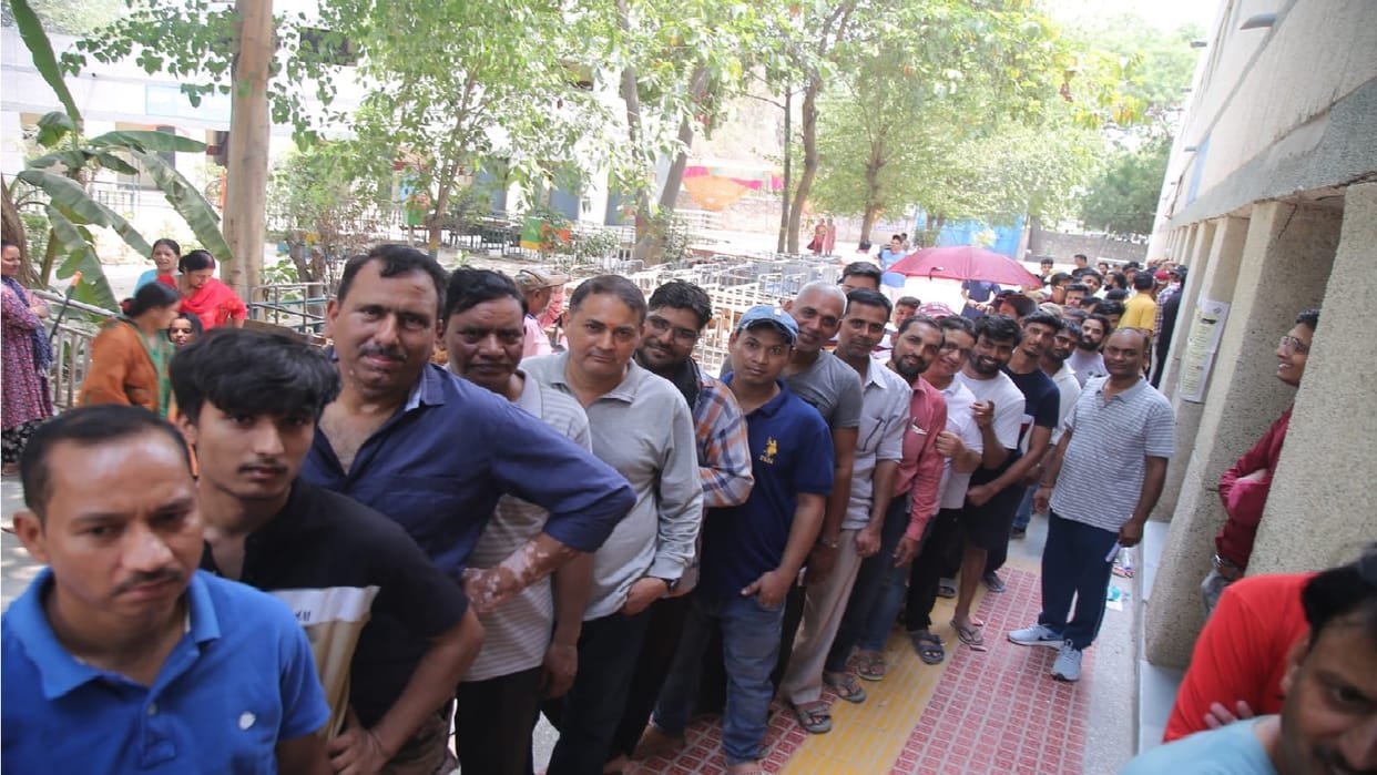 Delhi Lok Sabha Election Voting crossed 55% on all seven seats of Delhi