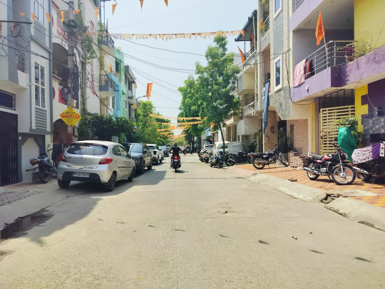 Indore News: Five vehicles stolen simultaneously in Minister Vijayvargiya's area, third incident in two and a