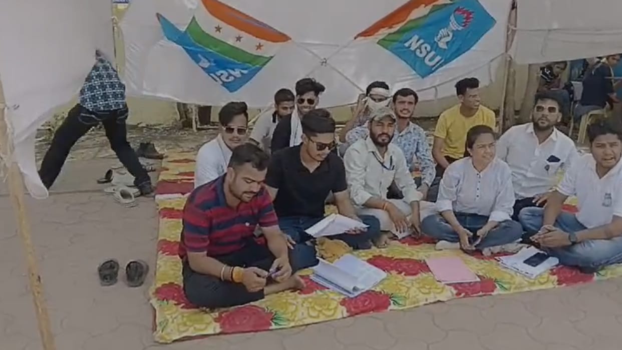 Case of fee fraud in PG college in guna