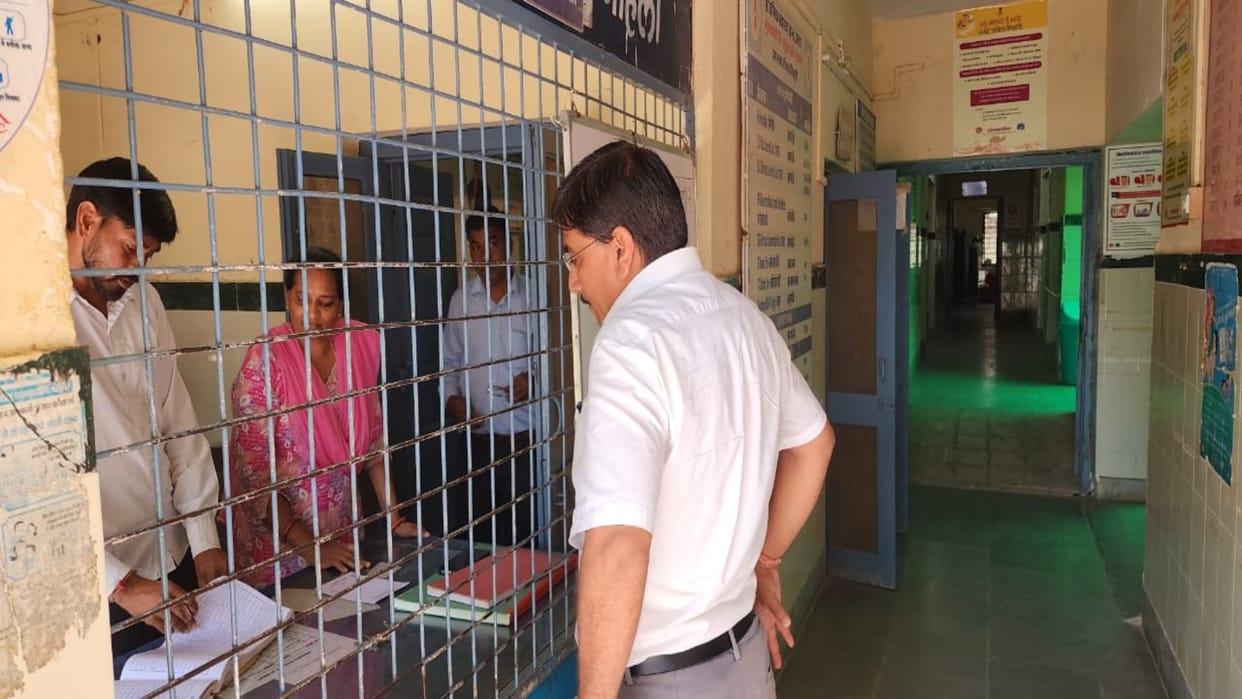 Abu Road: Subdivision officer took stock of health centres, took stock of preparations in view of heat wave