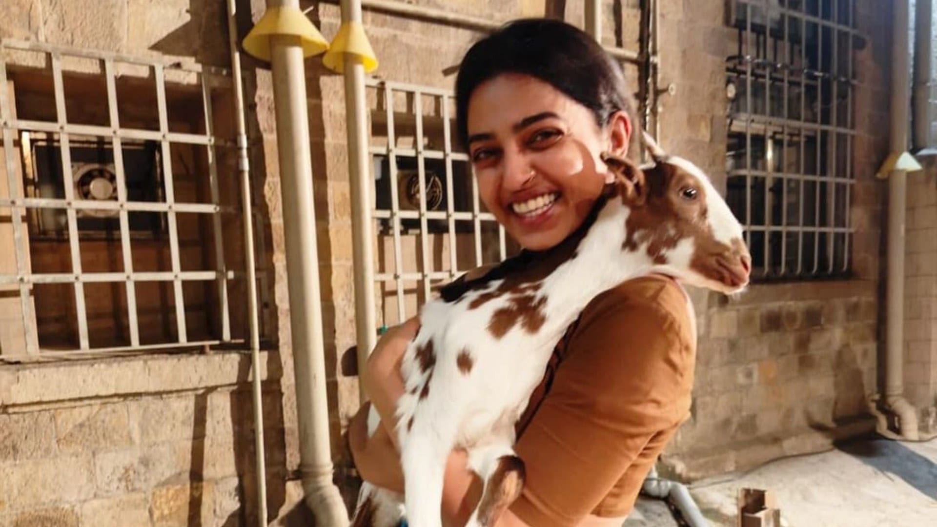 Bollywood star Radhika Apte will endorse the famous brand for contraceptive she will be the new face for bran